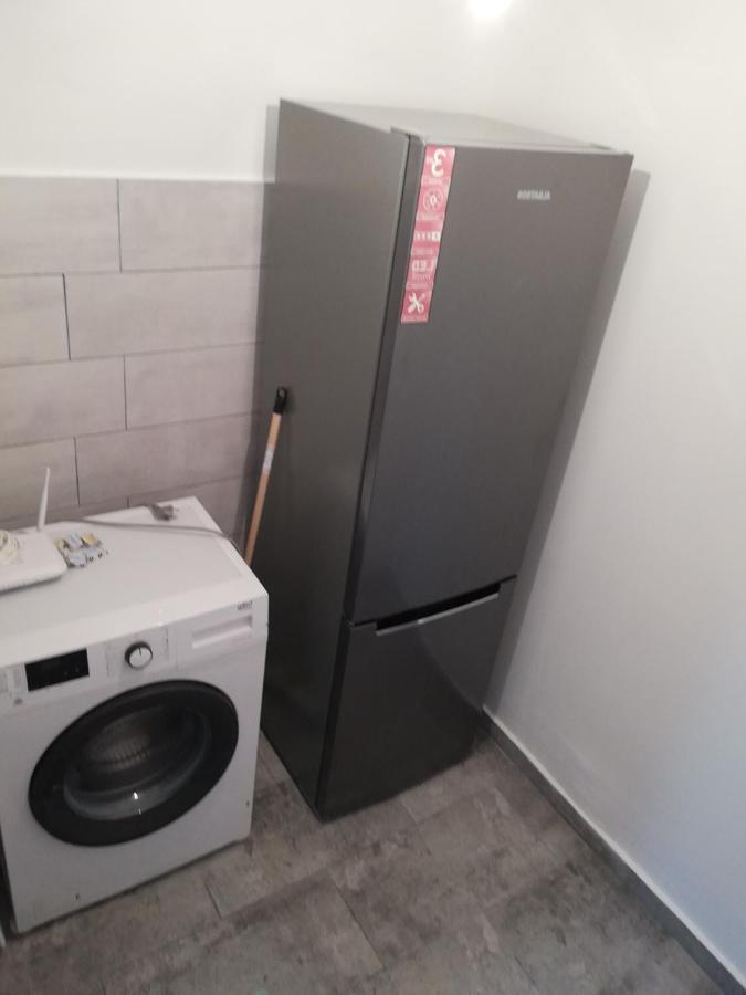 Apartament Brezoi公寓 外观 照片