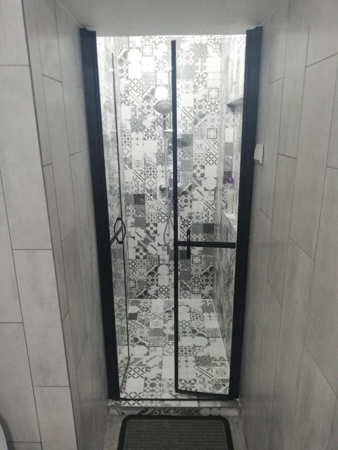 Apartament Brezoi公寓 外观 照片